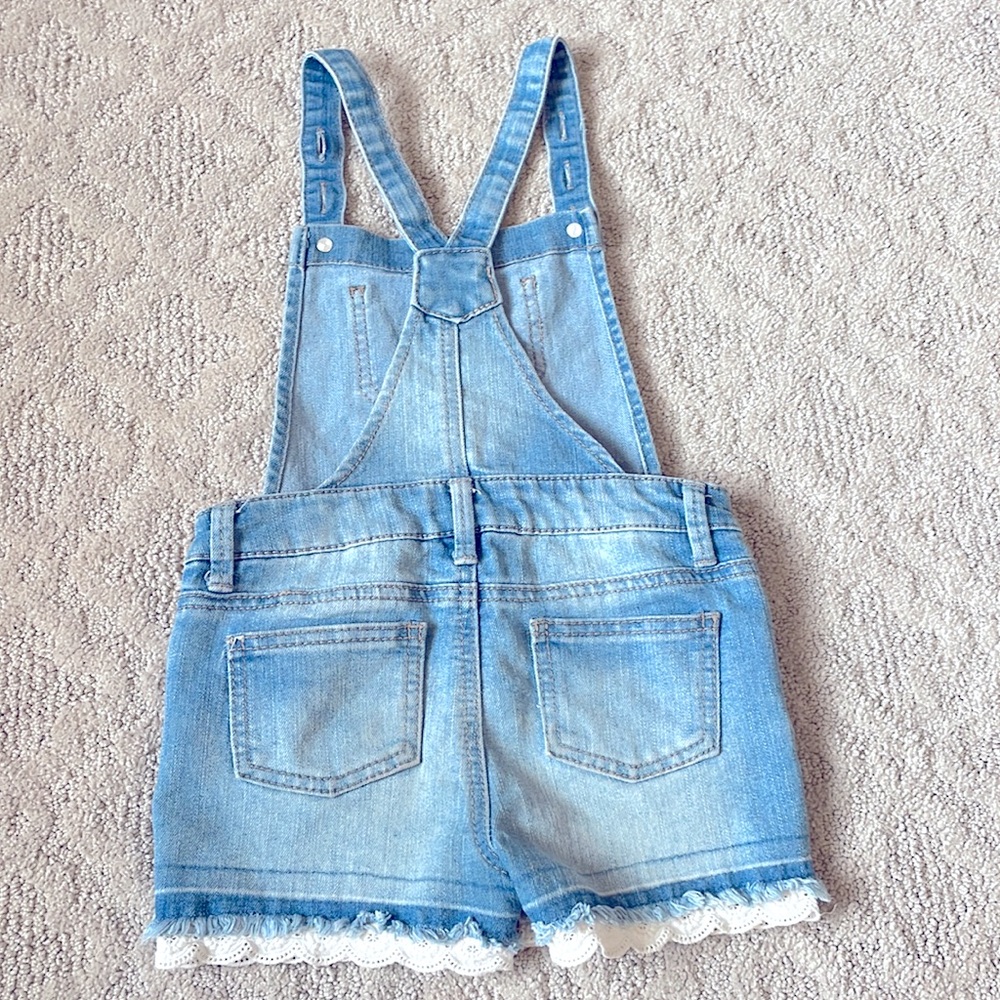 🐇 Size 4/5 Shortalls with Lace - Picture 4 of 8